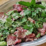 Salade de boeuf nua yam tok - cuisine thaï © par Fanny GRW - Recettes d'ici et d'ailleurs
