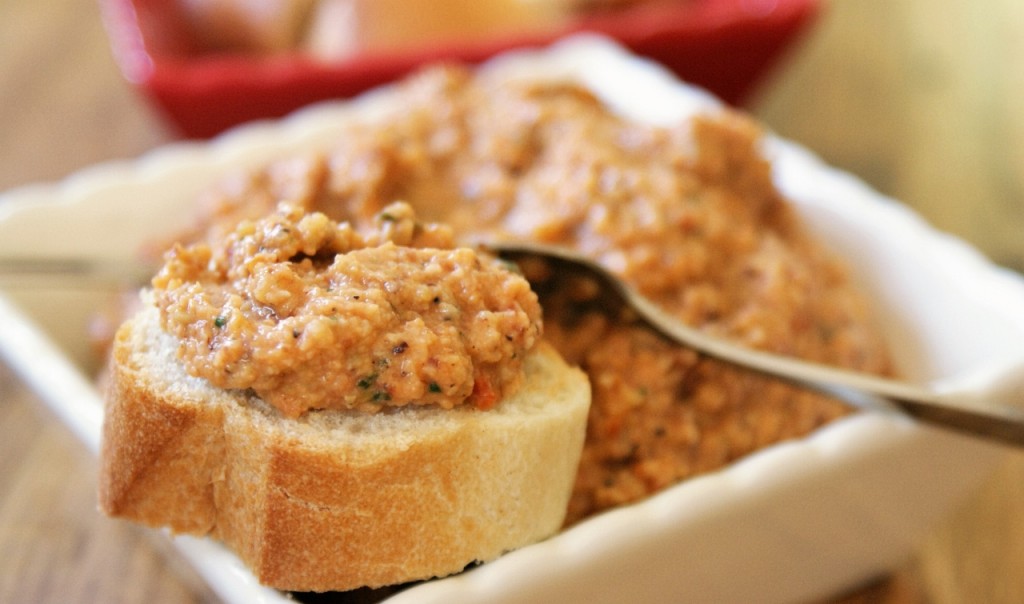 Tapenade de tomates et amandes © Recettes d'ici et d'ailleurs