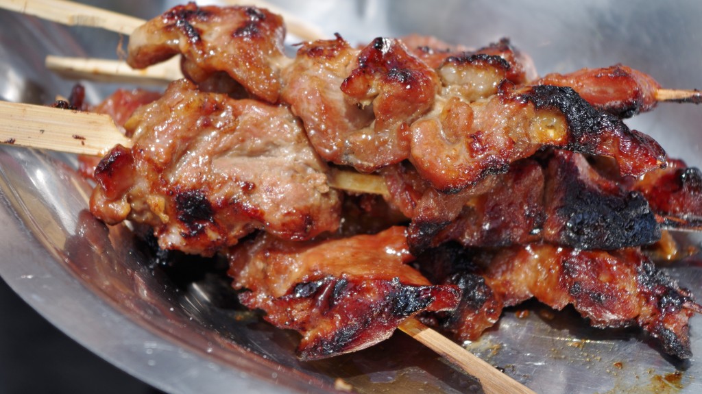 Brochettes de porc Moo Yang- Cuisine thaï © par Fanny GRW - Recettes d'ici et d'ailleurs