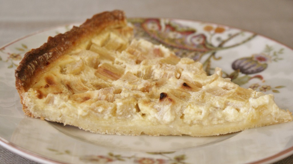 tarte à la rhubarbe maison © par Fanny GRW - Recettes d'ici et d'ailleurs