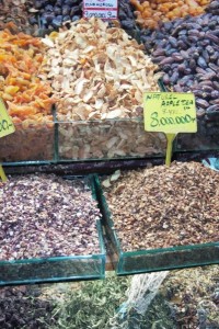 Fruits secs à tisane au grand bazar d'Istanbul © Balico & co