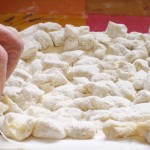 Préparation des gnocchis maison - Cuisine provençale © Recettes d'ici et d'ailleurs