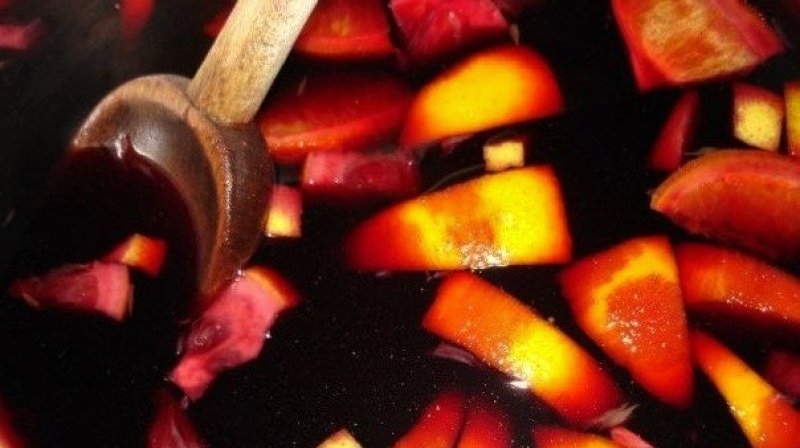 vin chaud aux épices - recette de Noël © Recettes d'ici et d'ailleurs