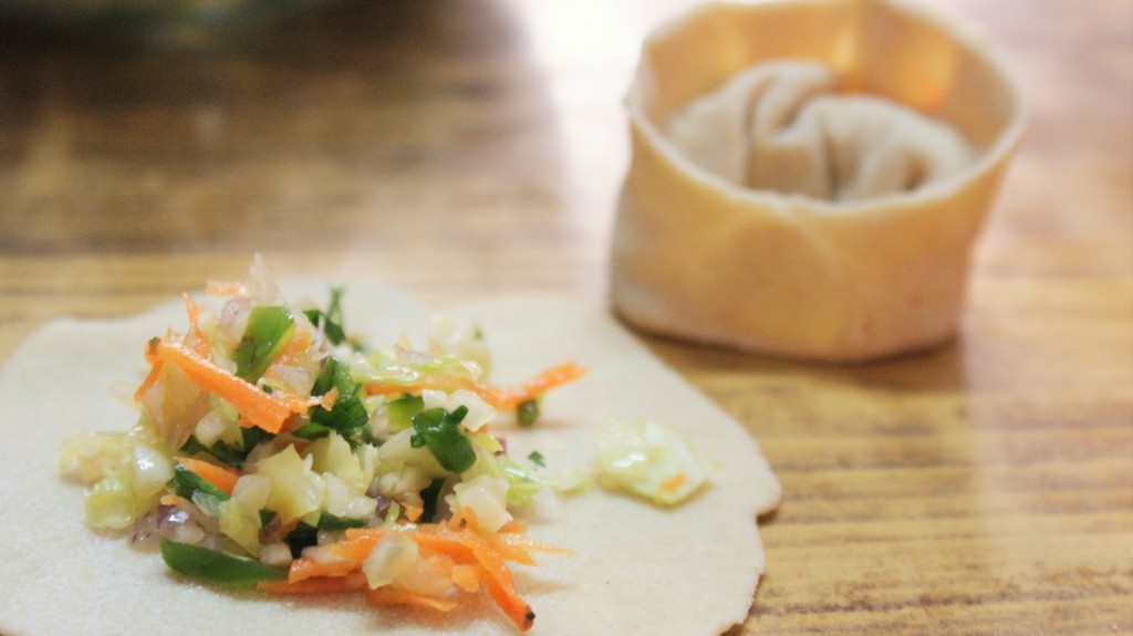 Momos tibétains, farce végétarienne aux légumes râpés