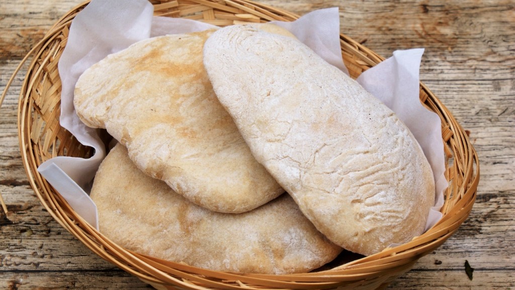 Pains pita - cuisine orientale et méditerranéenne © Recettes d'ici et d'ailleurs