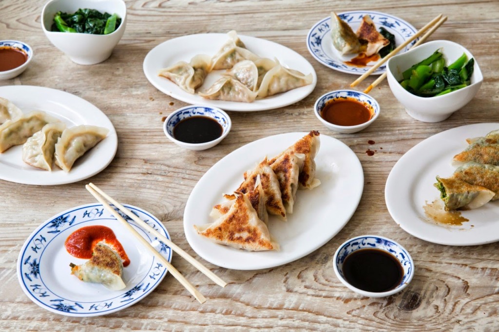 Mimi Chengs Dumplings © http://glassofrose.blogspot.fr/2014/10/chef-share-mimi-chengs-dumplings.html