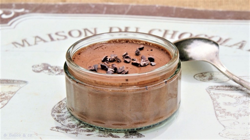 Mousse au chocolat vegan à l'aquafaba (eau de conserve des pois chiche) © Balico & co